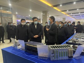 走进威廉希尔——泰州市领导带队观摩“三比一提升”项目建设